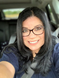 Meet your Posher, Connie